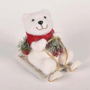 Szánkózó jegesmaci